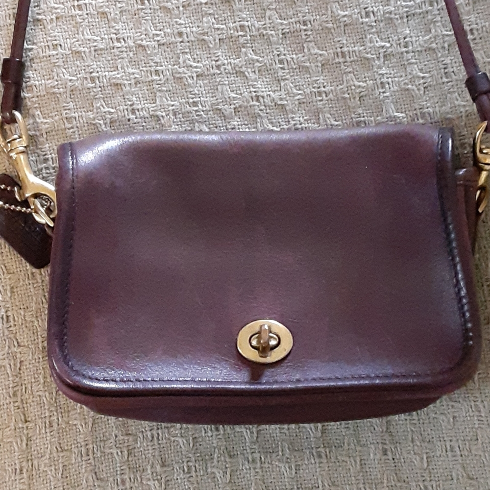 Vintage Coach crossbody brown